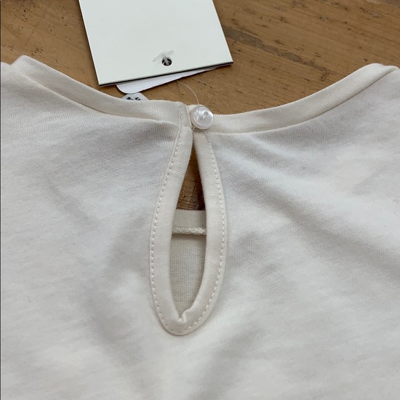 Beautiful cream embroidered tee - Picture 5 of 6